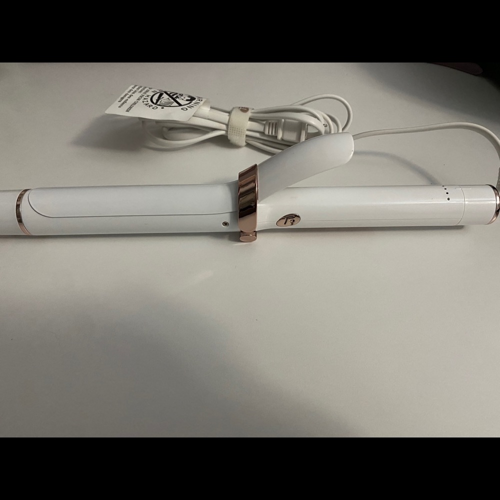 T3 Curling Iron 1.25”